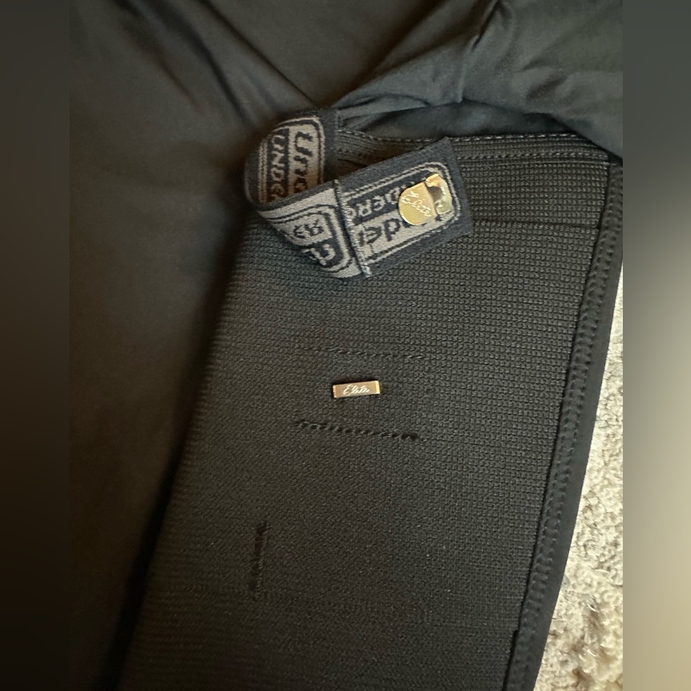 Under Tech Undercover Concealment V-Neck Compression Shirt, Black, Size: Large - Picture 7 of 7